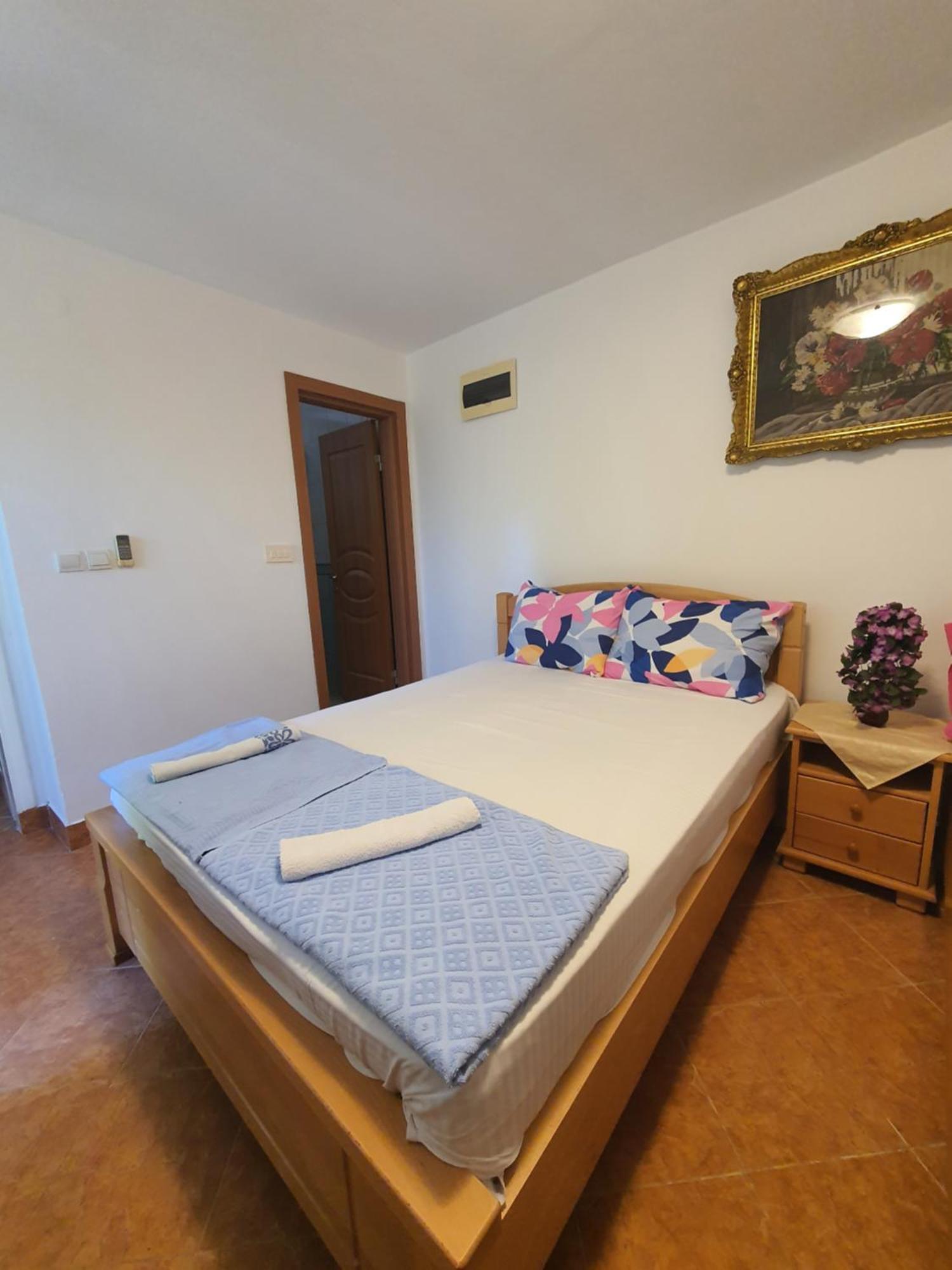 Apartments Petkovic Петровац Экстерьер фото